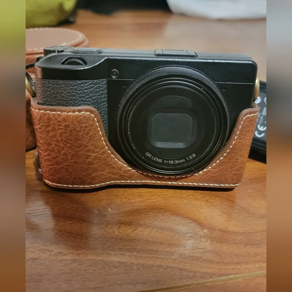 Ricoh GRiii Digitial Camera - Picture 2 of 6